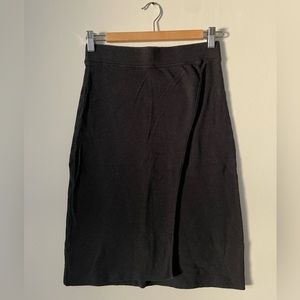 INDIGENOUS organic fair trade charcoal skirt. size small.